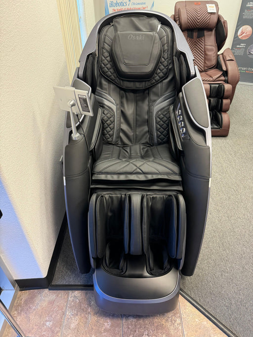 Osaki OS-Pro 4D DuoMax Floor Model Massage Chair - MassageChairPlanet.com